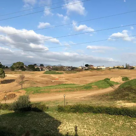 Golf Club *